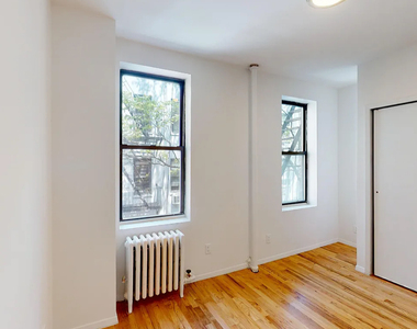East 65th Street - Photo Thumbnail 1