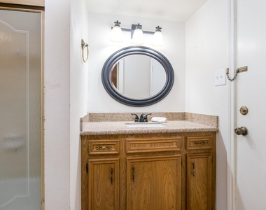1830 Baker Drive - Photo Thumbnail 12