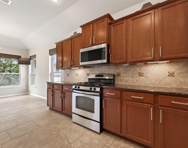 111 Pheasant Run Drive - Photo Thumbnail 18