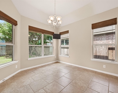 111 Pheasant Run Drive - Photo Thumbnail 19