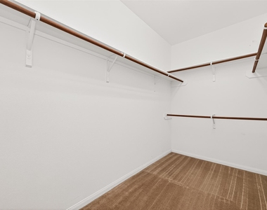 111 Pheasant Run Drive - Photo Thumbnail 30