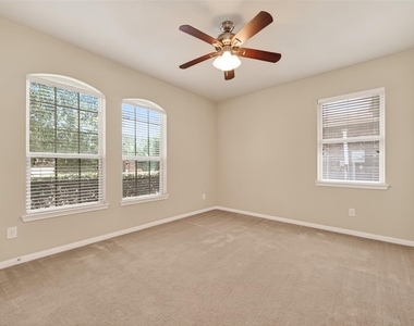 111 Pheasant Run Drive - Photo Thumbnail 32