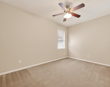 111 Pheasant Run Drive - Photo Thumbnail 37
