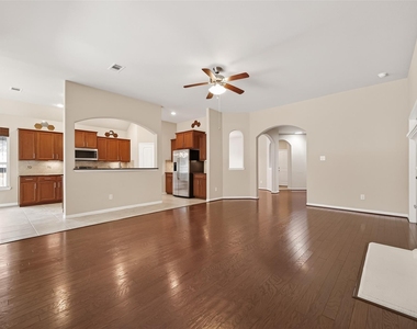 111 Pheasant Run Drive - Photo Thumbnail 13