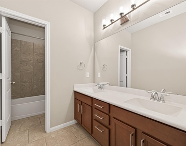 111 Pheasant Run Drive - Photo Thumbnail 34