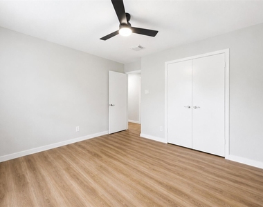 15414 Ripplestream Street - Photo Thumbnail 28