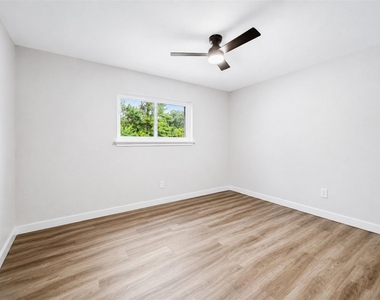 15414 Ripplestream Street - Photo Thumbnail 27