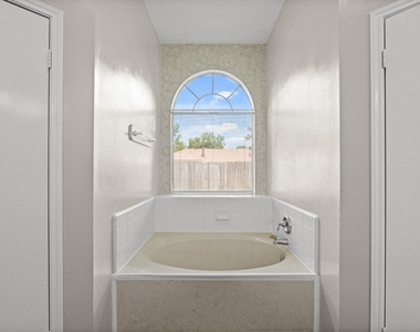 3651 Woodlace Drive - Photo Thumbnail 27