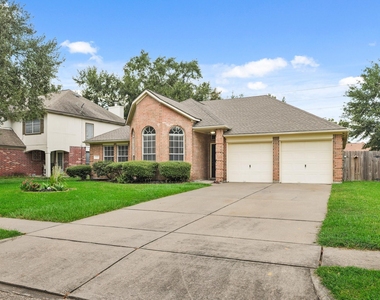 3651 Woodlace Drive - Photo Thumbnail 2