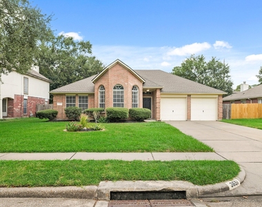 3651 Woodlace Drive - Photo Thumbnail 3