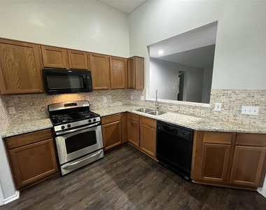 3651 Woodlace Drive - Photo Thumbnail 11