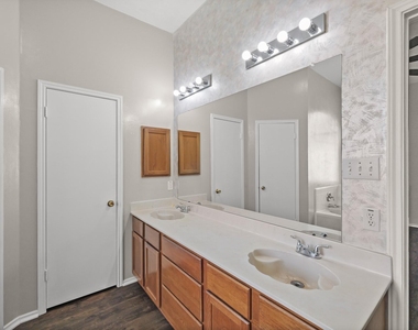 3651 Woodlace Drive - Photo Thumbnail 23