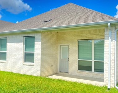 2235 Garden Arbor Lane - Photo Thumbnail 10