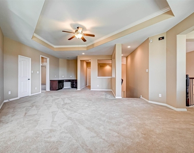 2914 Cotswold Lane - Photo Thumbnail 37