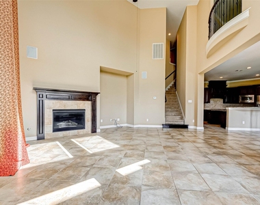2914 Cotswold Lane - Photo Thumbnail 17