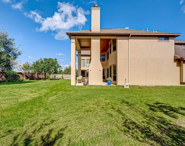 2914 Cotswold Lane - Photo Thumbnail 46