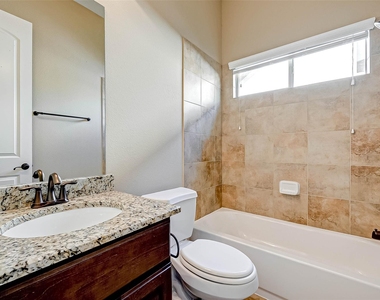 2914 Cotswold Lane - Photo Thumbnail 27