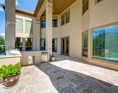 2914 Cotswold Lane - Photo Thumbnail 41