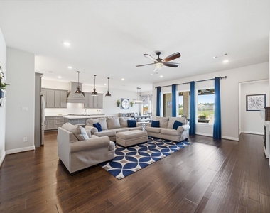 28014 Woodland Bend Way - Photo Thumbnail 6