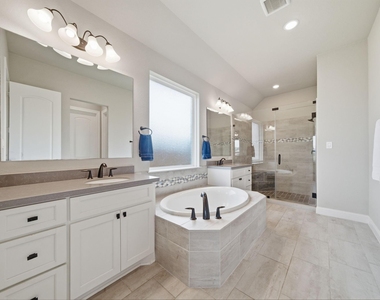 28014 Woodland Bend Way - Photo Thumbnail 10