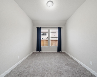 28014 Woodland Bend Way - Photo Thumbnail 16