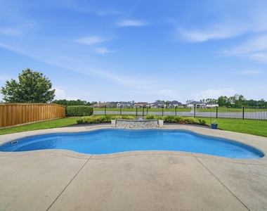 28014 Woodland Bend Way - Photo Thumbnail 21