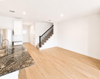 7807 Acqua Pulita Lane - Photo Thumbnail 9