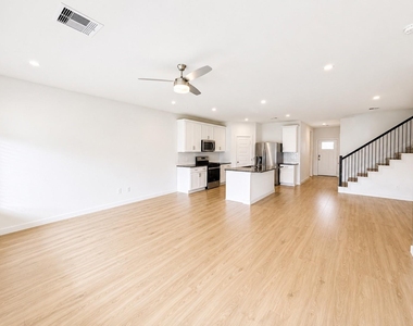 7807 Acqua Pulita Lane - Photo Thumbnail 6