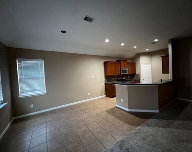 23706 Red Glade Court - Photo Thumbnail 7