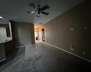 23706 Red Glade Court - Photo Thumbnail 9