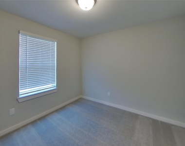22616 Terrazzo Drive - Photo Thumbnail 10