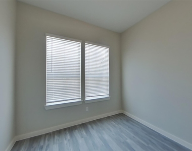 22616 Terrazzo Drive - Photo Thumbnail 8