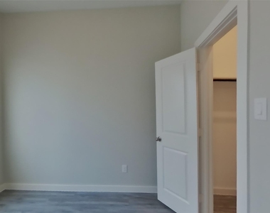 22616 Terrazzo Drive - Photo Thumbnail 9