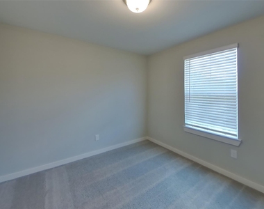 22616 Terrazzo Drive - Photo Thumbnail 11
