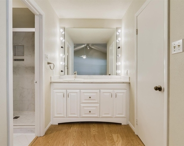 15169 Kimberley Court - Photo Thumbnail 10