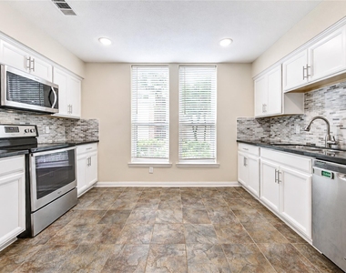 15169 Kimberley Court - Photo Thumbnail 3