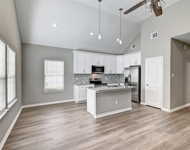 11923 Nelwood - Photo Thumbnail 4