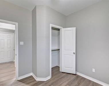 11923 Nelwood - Photo Thumbnail 14