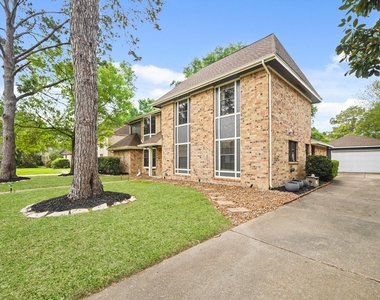 15831 Ridge Park Drive - Photo Thumbnail 22