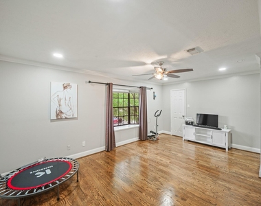 15831 Ridge Park Drive - Photo Thumbnail 13