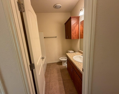 4424 Reveille Rd - Photo Thumbnail 6