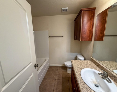 4424 Reveille Rd - Photo Thumbnail 9