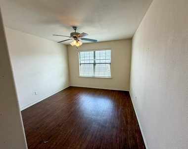 4424 Reveille Rd - Photo Thumbnail 8