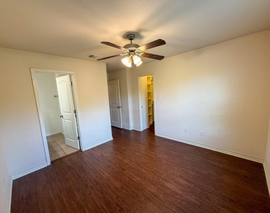 4424 Reveille Rd - Photo Thumbnail 12