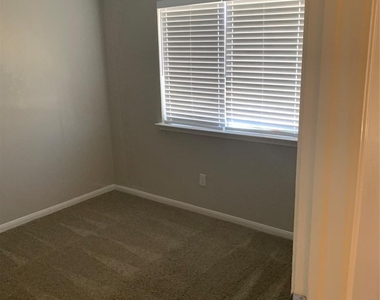 1606 Misty Fawn Lane - Photo Thumbnail 9