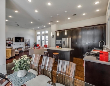 2612 Polk Street - Photo Thumbnail 11