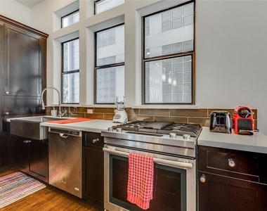 2612 Polk Street - Photo Thumbnail 5