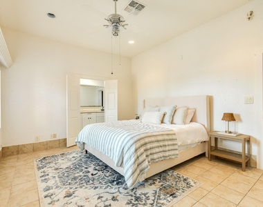 411 Sailfish Street - Photo Thumbnail 18