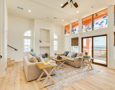 411 Sailfish Street - Photo Thumbnail 4