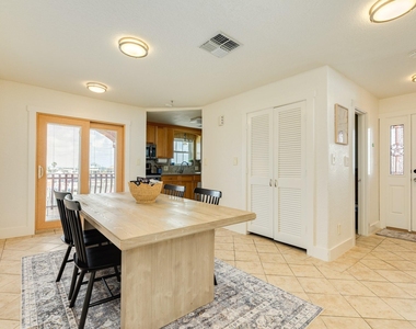 411 Sailfish Street - Photo Thumbnail 9
